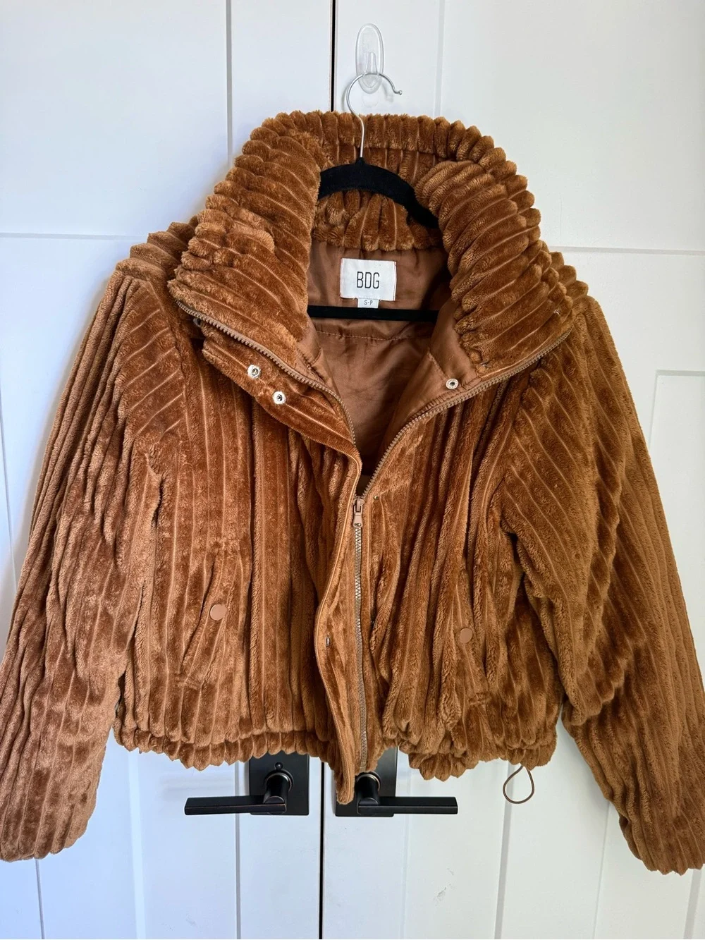 BDG Isla Plush Ribbed Teddy Jacket in Caramel Brown size S.